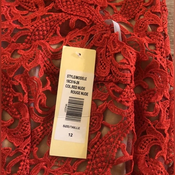 NWT Mikael Aghal Red Lace Merana Sheath Dress Size 12 - Picture 5 of 6